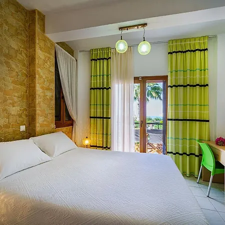 Akrathos 아파트 폴리크로노