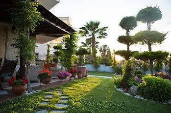 Akrathos * Polychrono