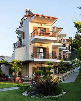 아파트 Akrathos *